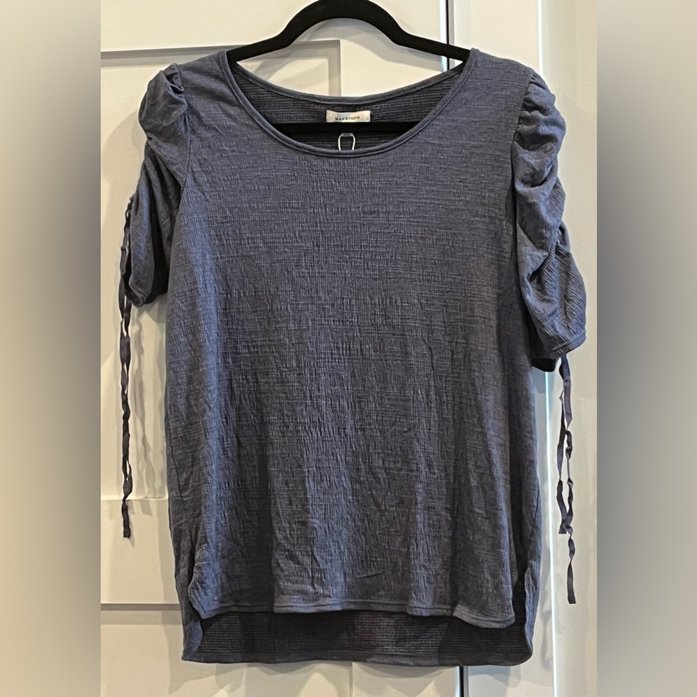 NWT Max Studio Cinched Sleeve Tie Top in Denim Blue - Size S